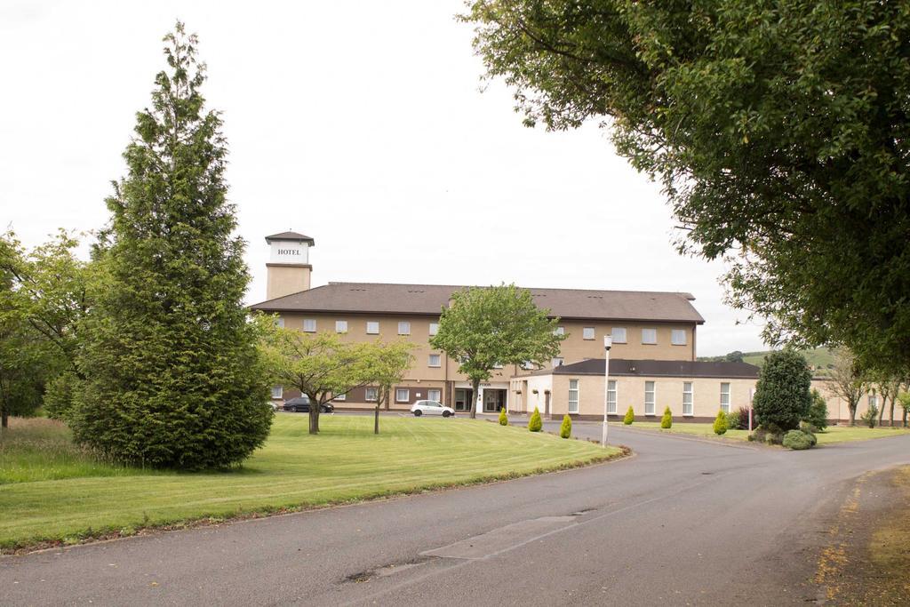 Cairn Hotel Bathgate Exterior photo