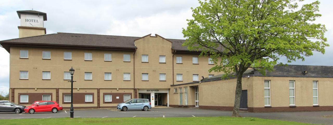 Cairn Hotel Bathgate Exterior photo